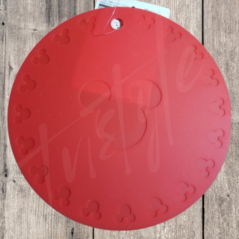 ⭐️3/$25⭐️ Classic Mickey Mouse Silicone Pot Mat